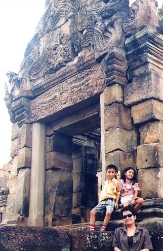 2prasat-4-katjijiwinner.jpg - 60235 Bytes