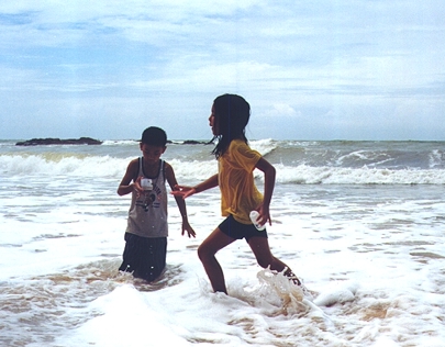 Crab Hunting and Splashing