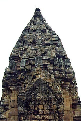 prasat-5-peak.jpg - 53842 Bytes