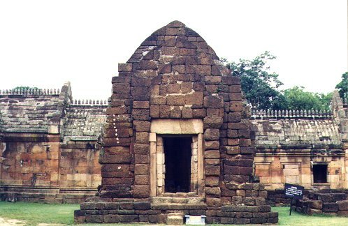 prasat-6-library.jpg - 50999 Bytes