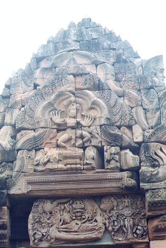 prasat-7-doorcrest-2.jpg - 50898 Bytes